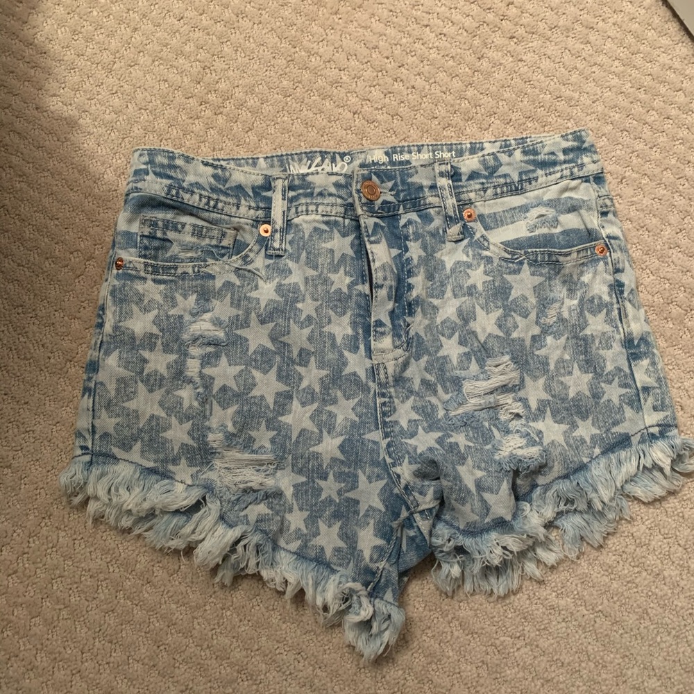 Star denim shorts